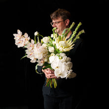 Load image into Gallery viewer, Paddington flowers