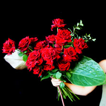 Load image into Gallery viewer, Valentine's day Roses