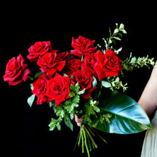 Load image into Gallery viewer, Valentine's day Roses