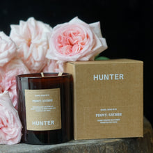Load image into Gallery viewer, Hunter Candle Peony/ Lychee
