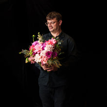 Load image into Gallery viewer, Surry Hills posy
