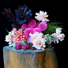 Load image into Gallery viewer, Erskineville flowers bouquet
