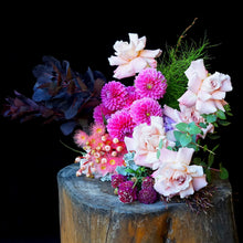 Load image into Gallery viewer, Erskineville flowers bouquet
